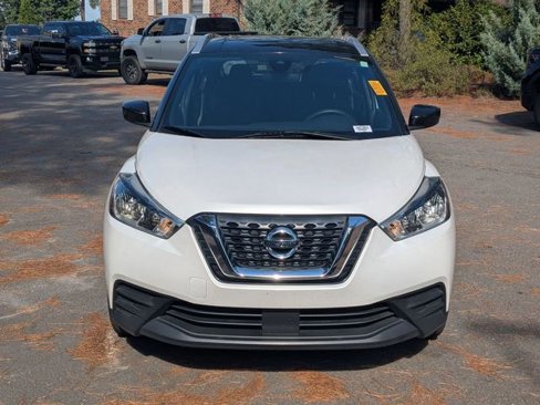 Used 2020 Nissan Kicks SV image 8