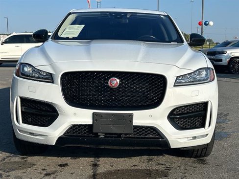 Used 2017 Jaguar F-PACE R-Sport image 2