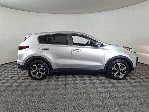 Used 2020 Kia Sportage LX w/ LX Popular Package image 11