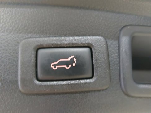 Used 2017 Subaru Forester 2.5i Limited image 13