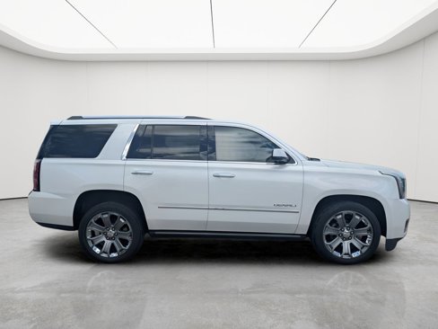 Used 2016 GMC Yukon Denali w/ Open Road Package image 9