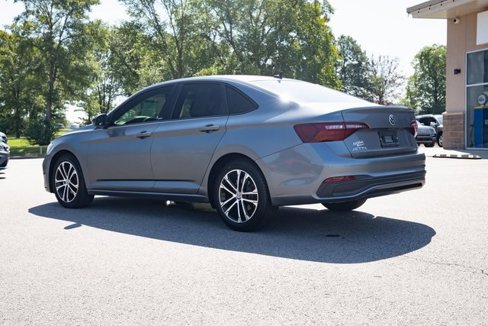 Certified 2023 Volkswagen Jetta Sport image 4