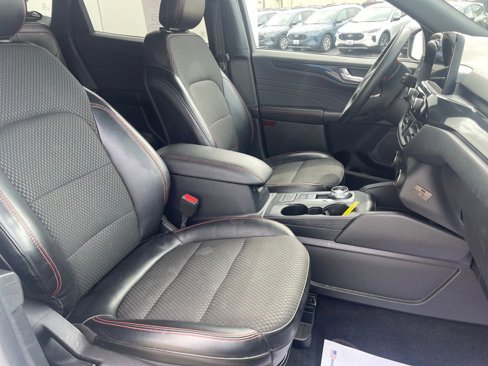 Used 2023 Ford Escape ST-Line w/ Cold Weather Package image 12