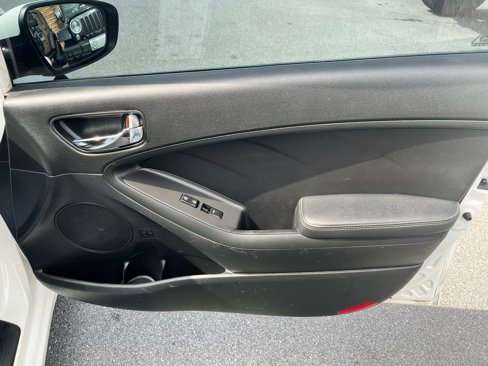 Used 2016 Kia Forte LX image 19
