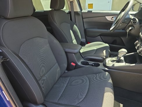Used 2024 Kia Forte LXS image 23