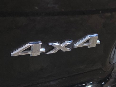 Used 2019 Jeep Cherokee Limited w/ Technology Group image 32