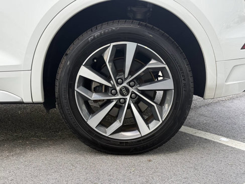 Used 2021 Audi Q5 2.0T Premium Plus image 11