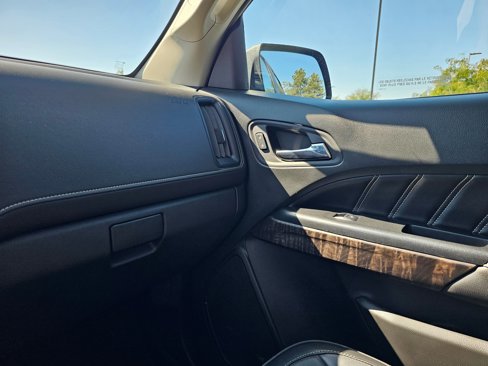 Used 2022 GMC Canyon Denali image 24
