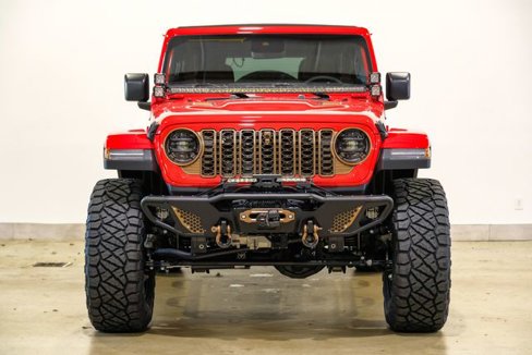 Used 2024 Jeep Wrangler Unlimited Rubicon w/ Technology Group image 28