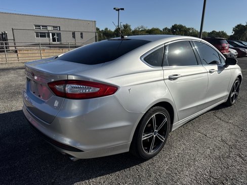Used 2014 Ford Fusion SE w/ Equipment Group 202A image 6