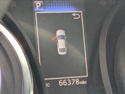 Used 2019 Toyota Camry LE image 6