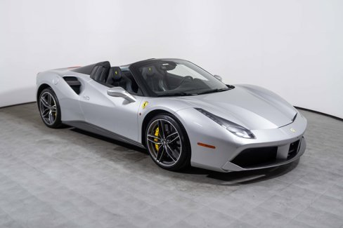 Used 2016 Ferrari 488 Spider image 3