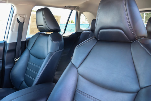 Used 2021 Toyota RAV4 XLE Premium image 22