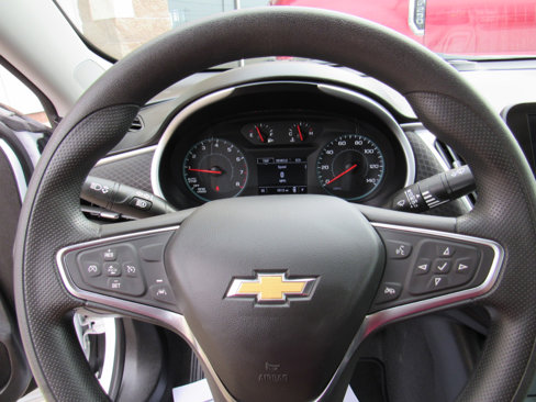 Used 2024 Chevrolet Malibu LT image 12