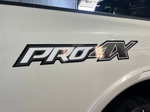 Used 2018 Nissan Titan PRO-4X image 7