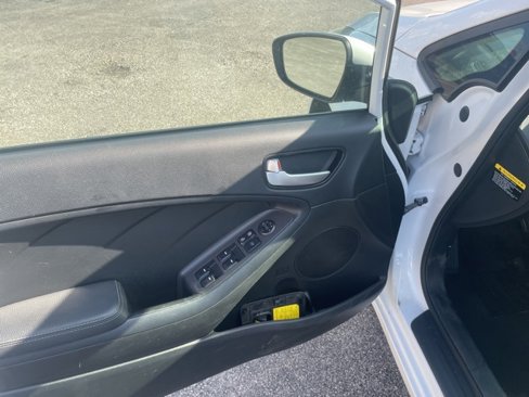 Used 2018 Kia Forte LX w/ LX Popular Package image 9