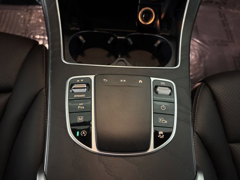 Used 2021 Mercedes-Benz GLC 300 w/ Premium Package image 34