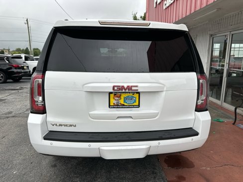 Used 2018 GMC Yukon SLE w/ HD Trailering Package image 8