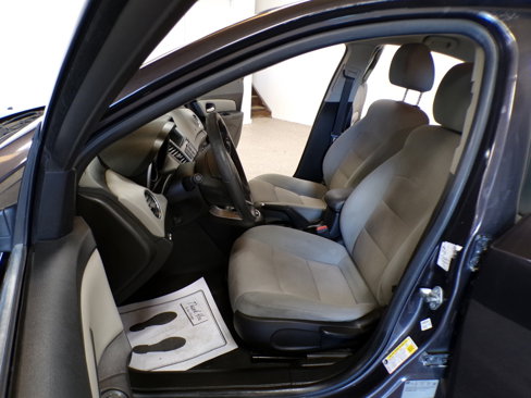 Used 2016 Chevrolet Cruze LT image 11