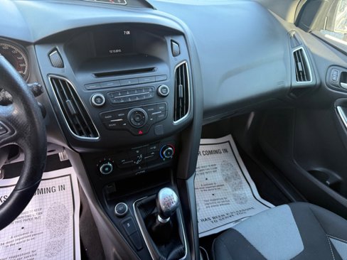 Used 2016 Ford Focus ST image 41
