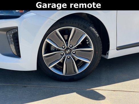 Used 2019 Hyundai Ioniq Limited image 3