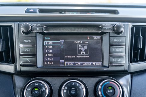 Used 2015 Toyota RAV4 LE image 26