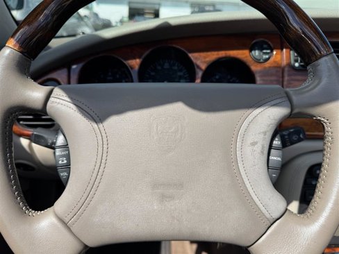 Used 2000 Jaguar XK8 Convertible image 11