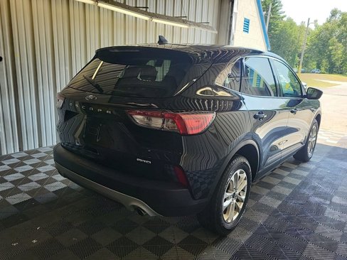 Used 2022 Ford Escape SE w/ Convenience Package image 2