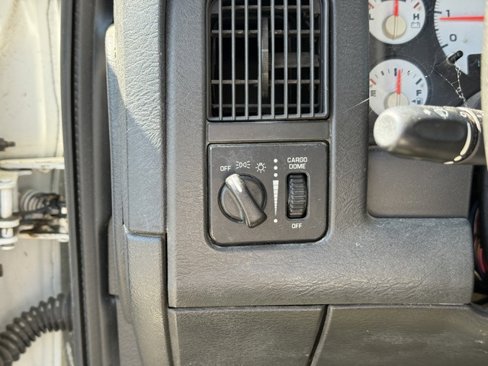 Used 2005 Dodge Ram 1500 Truck SLT w/ Trailer Tow Group image 18