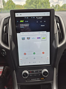 Used 2024 Ford Edge SEL image 7