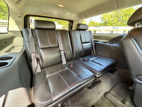 Used 2007 Chevrolet Suburban LT w/ LT Preferred Equipment Group image 16
