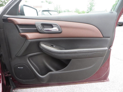 Used 2016 Chevrolet Malibu LTZ image 29