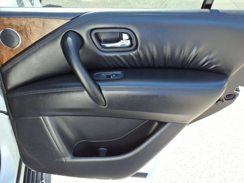 Used 2021 Nissan Armada SL w/ Captain's Chairs Package image 20