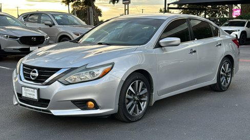 Used 2017 Nissan Altima 2.5 SV image 4