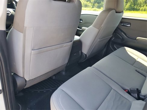 Used 2022 Nissan Frontier SV w/ Technology Package image 22