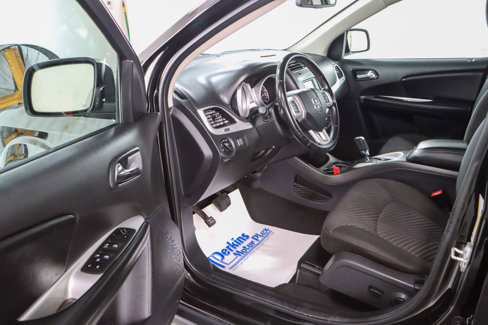 Used 2020 Dodge Journey SE w/ SE Popular Equipment Group image 3