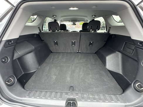 Certified 2018 GMC Terrain SLE w/ Driver Convenience Package image 23