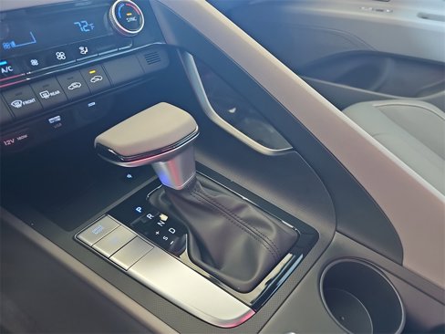 New 2025 Hyundai Elantra Sport image 23
