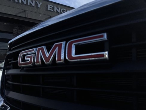 Used 2024 GMC Terrain SLE image 6