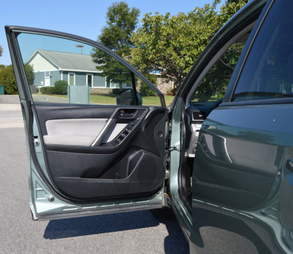 Used 2015 Subaru Forester 2.5i Premium w/ All-Weather Package image 13