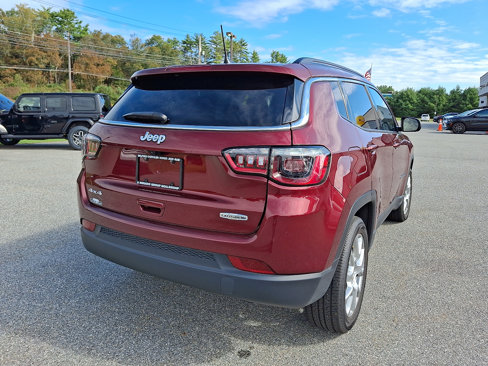 Used 2022 Jeep Compass Latitude image 10