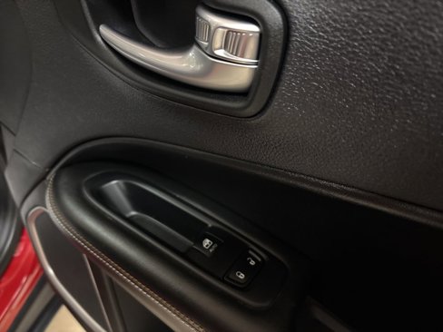Used 2019 Jeep Compass Latitude w/ Cold Weather Group image 28