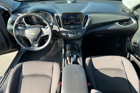 Used 2025 Chevrolet Malibu RS image 18
