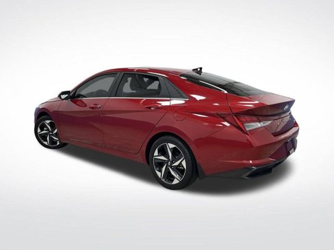 Used 2023 Hyundai Elantra Limited image 3