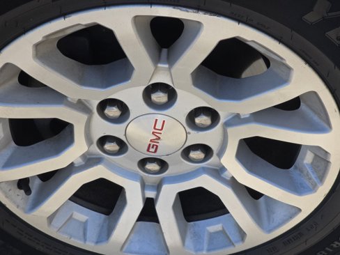 Used 2017 GMC Yukon XL SLT image 5