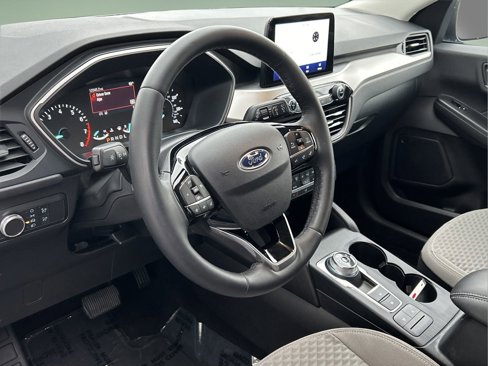 Used 2022 Ford Escape SE w/ Cold Weather Package image 12