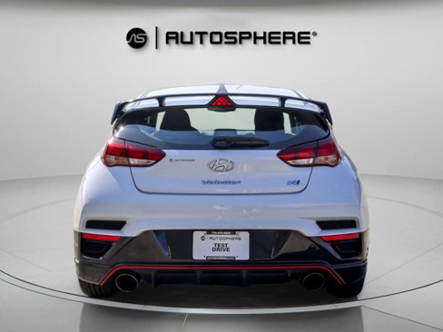 Used 2020 Hyundai Veloster N w/ Performance Package image 8