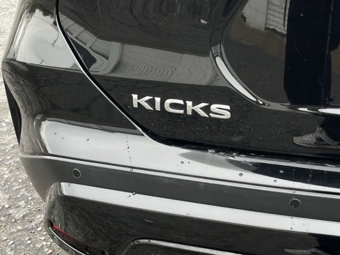 Used 2021 Nissan Kicks S image 28