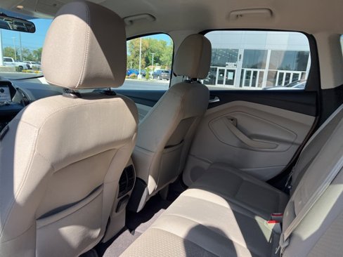 Used 2017 Ford Escape SE w/ Equipment Group 201A image 31