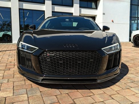 Used 2018 Audi R8 V10 w/ Premium Package image 8